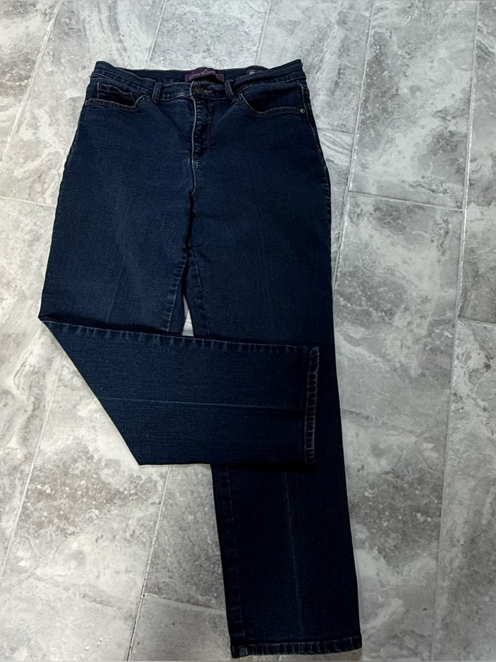 Gloria Vanderbilt Amanda Women's Straight Leg Jeans